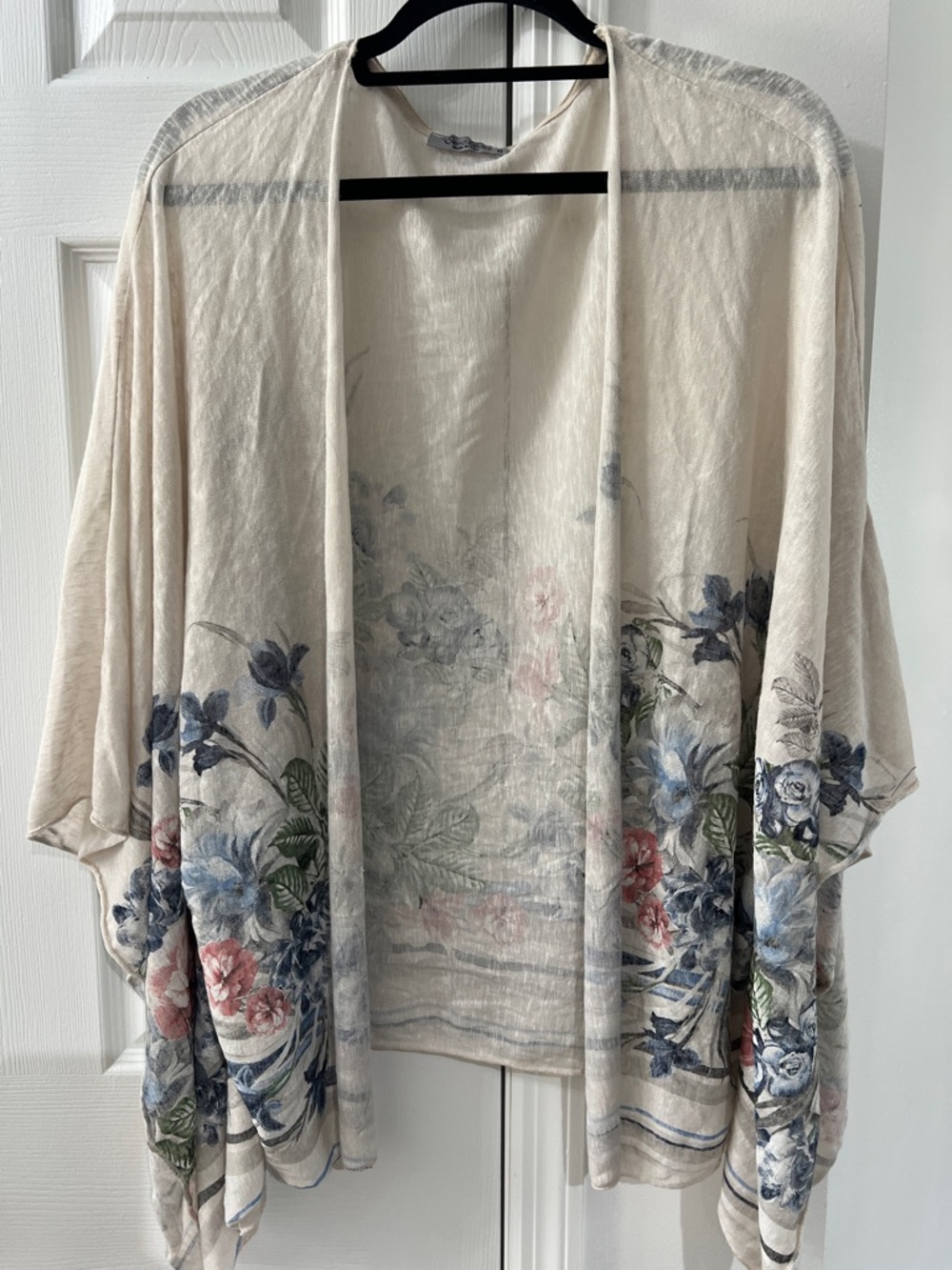 Light Cream Floral Kimono Cover-Up